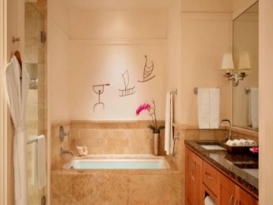 Bathroom with Soaking Tub